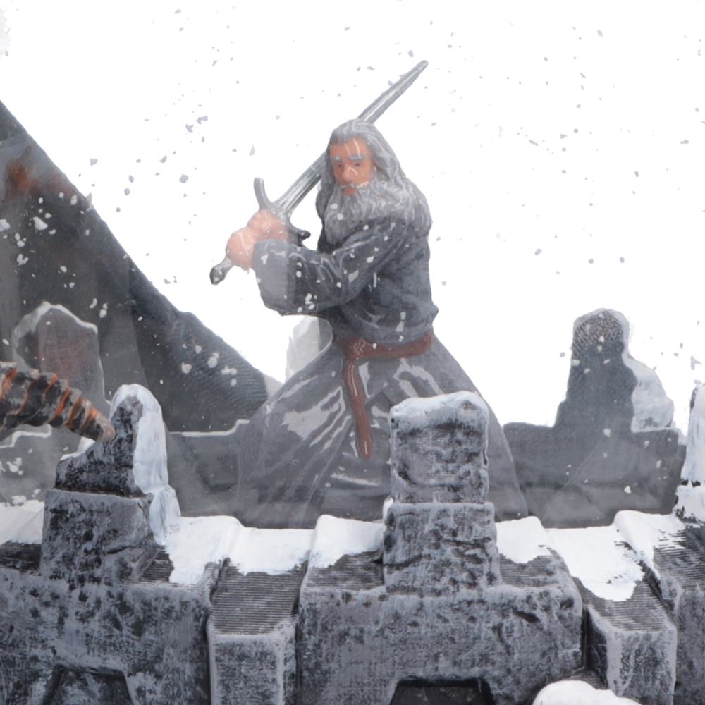 Lord of the Rings Battle of the Peak Snow Globe