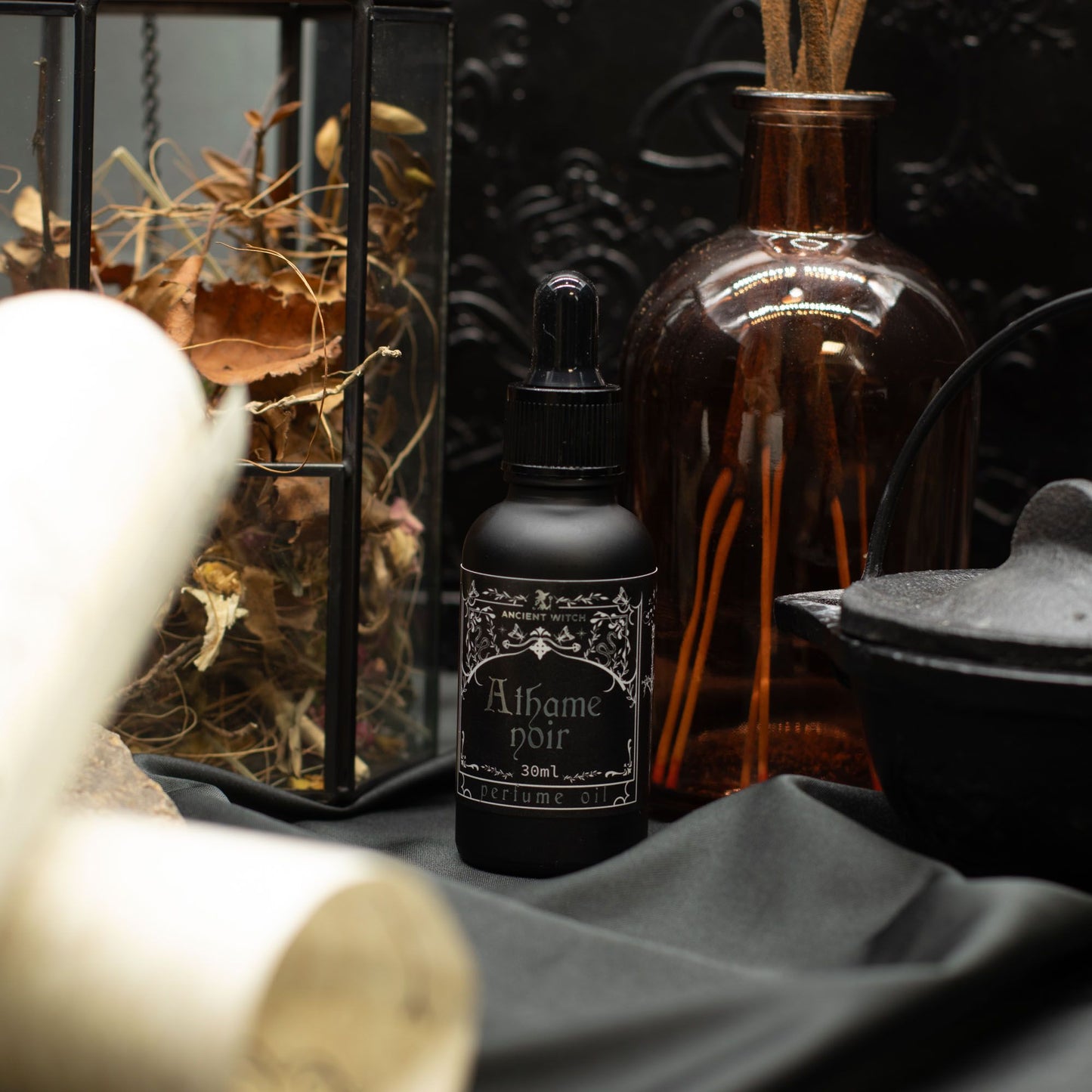 Ancient Witch Perfume Oil - Atheme Noir