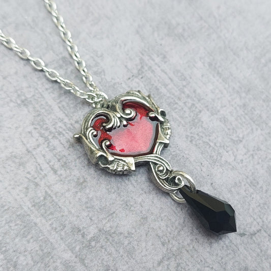 Petite Affair du Coeur Necklace