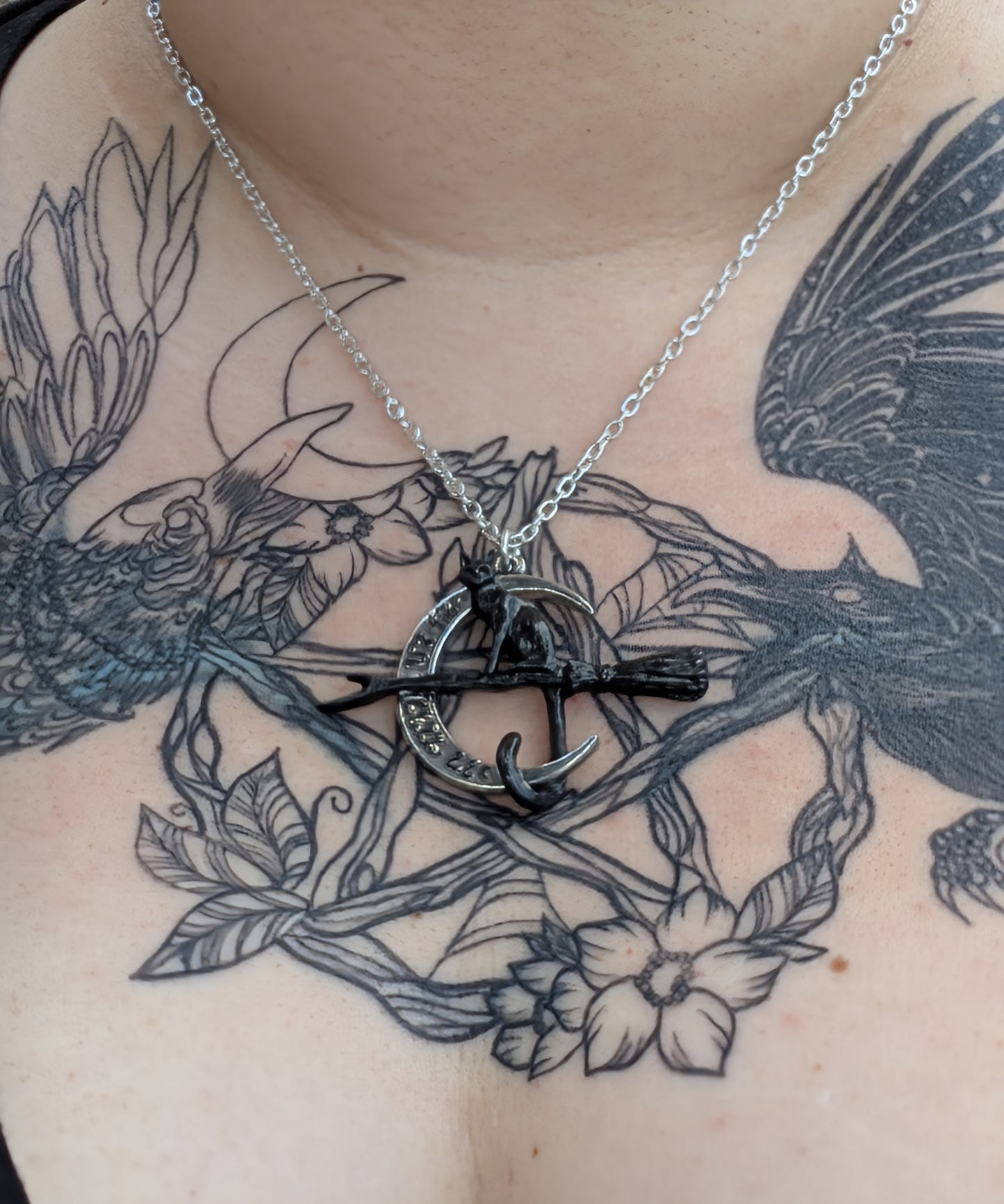 Regina Covenorum Necklace