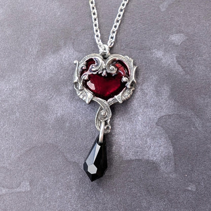Petite Affair du Coeur Necklace