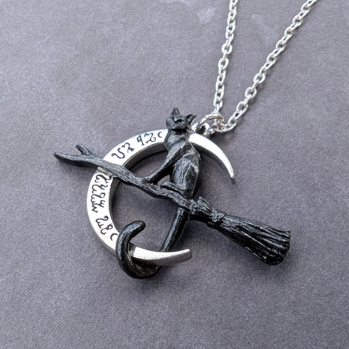 Regina Covenorum Necklace
