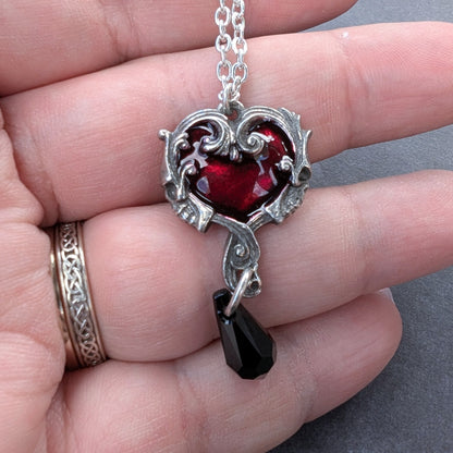 Petite Affair du Coeur Necklace